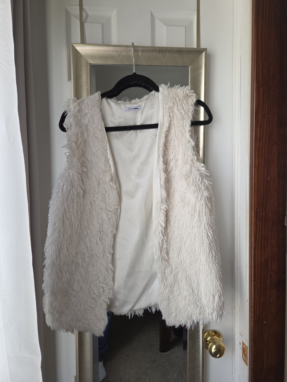 Fashion Nova Cream Faux Fur Vest